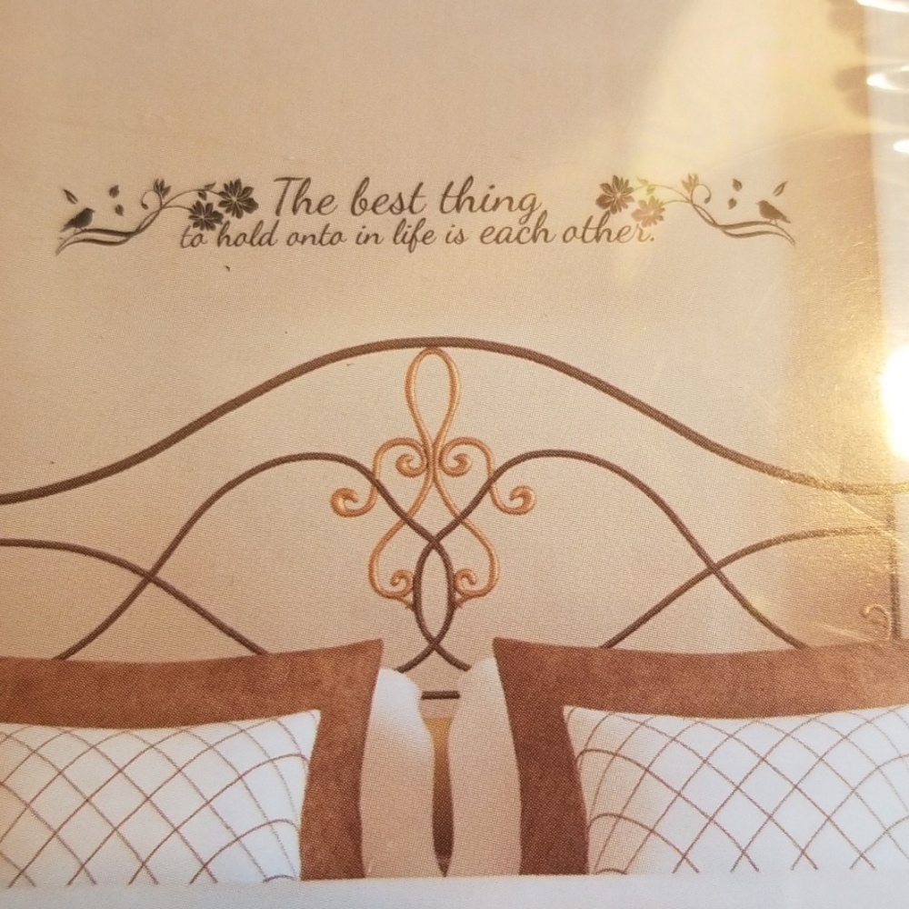 NWT-Removable Wall Art Decal ♡